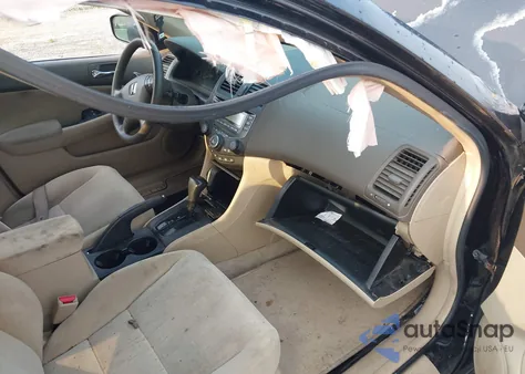 2005 Honda Accord 2.4 Lx from USA, damaged, VIN 1HGCM56455A106553